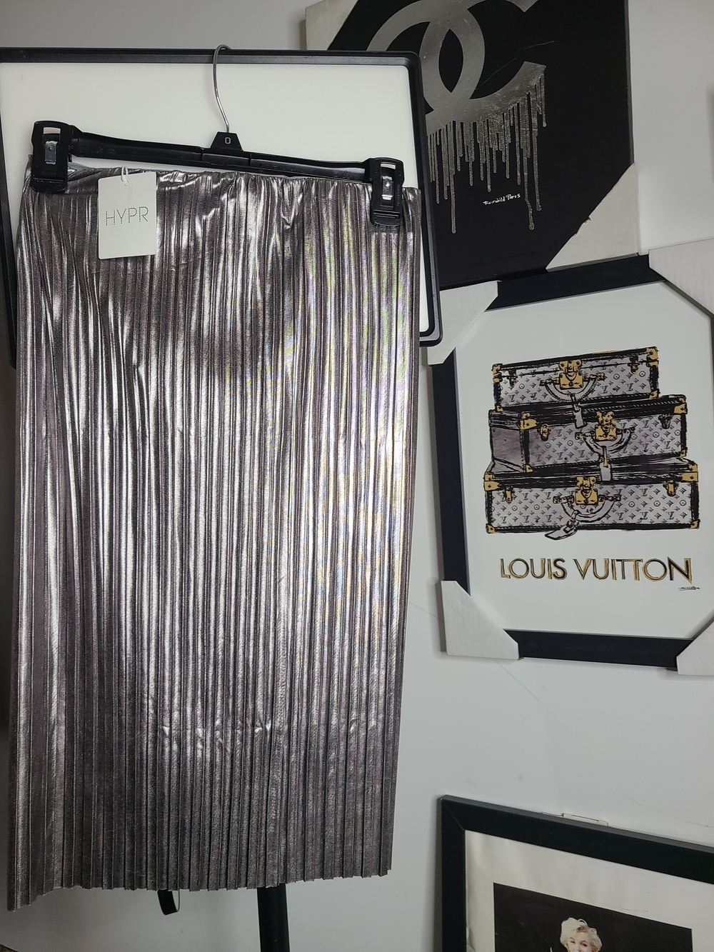 HYPR Metallic Pleated Midi Skirt in Silver
